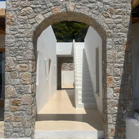 Miza Villa *