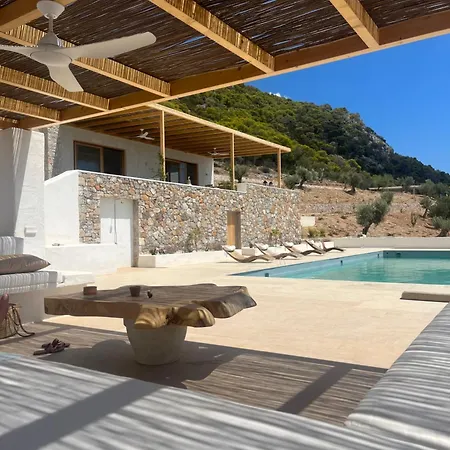 Miza Villa *