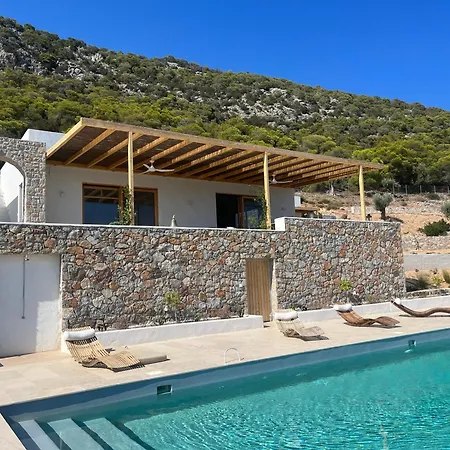 Miza Villa Mesochorion (Evrytania)